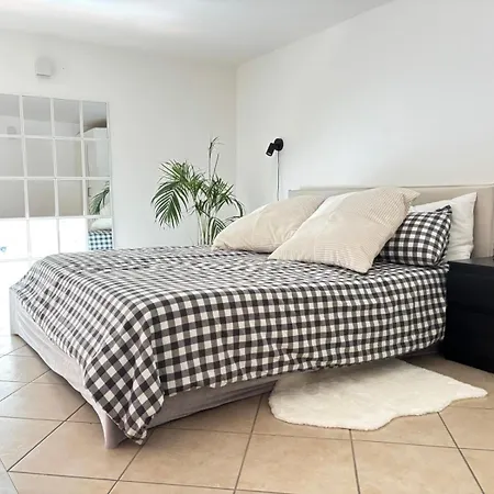 Stylish Loft W Balcony-near Duomo And Fish Market Catania